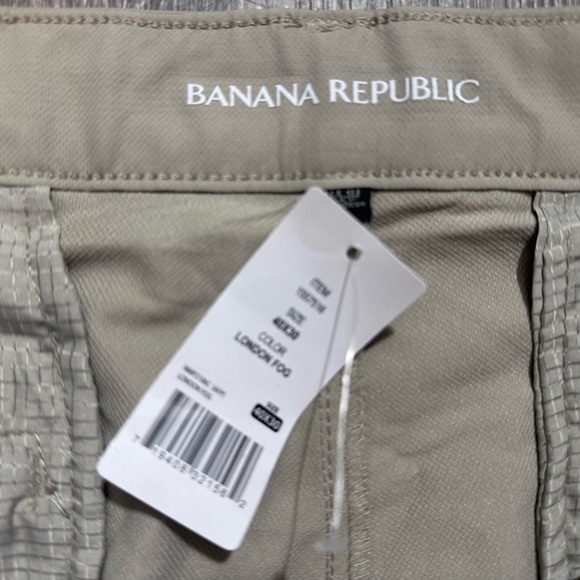 Banana Republic Slim Fit
Performance Chino Pants (Size 40x30, Light Khaki - Picture 3 of 6